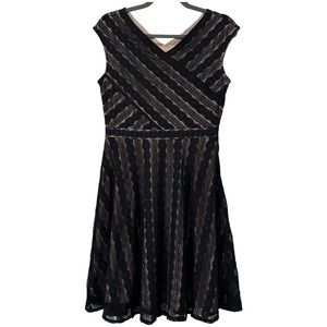 Signature Harper Women’s Cocktail Dress Black Lace Nude Underlay Size‎ 6